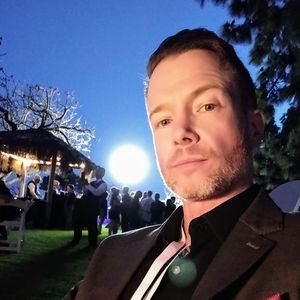 Meet your Posher, Adam